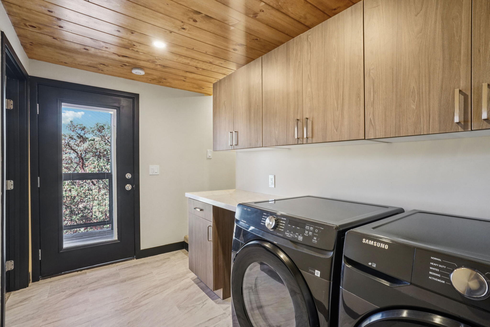 54091 North Ridge Drive Idyllwild, CA 92549 - Photo 29 of 58 a utility room with dryer and washer