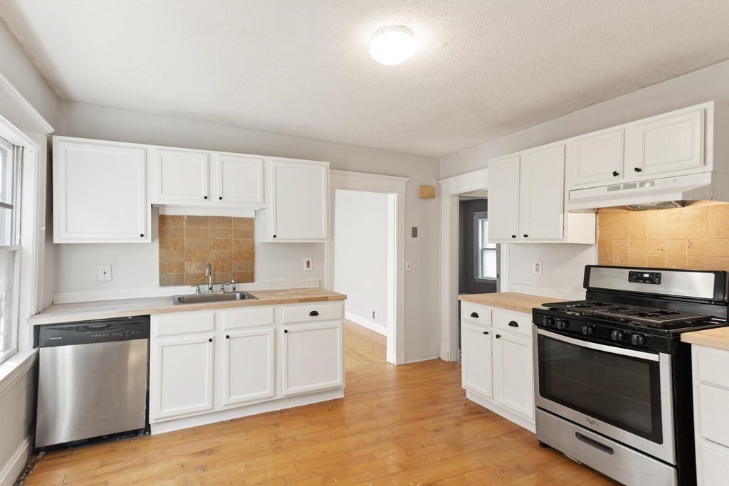 90-92 Rossmore Road, Unit A Boston, MA 02130 - Photo 16 of 29