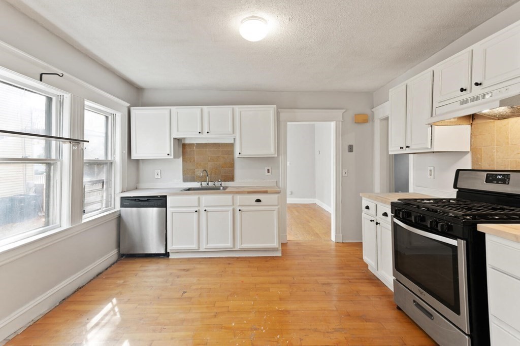 90-92 Rossmore Road, Unit A Boston, MA 02130 - Photo 19 of 29