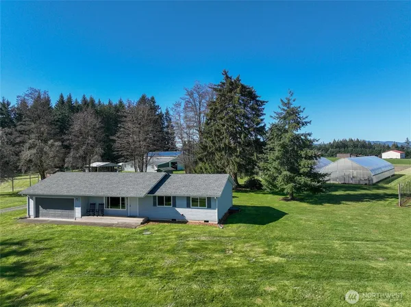 $945,000 | 217 Bay Road, Winlock, WA 98596