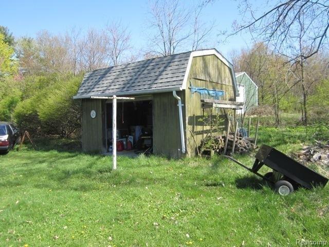 7111 Browns Lake Road Jackson, MI 49201 - Photo 4 of 20 4