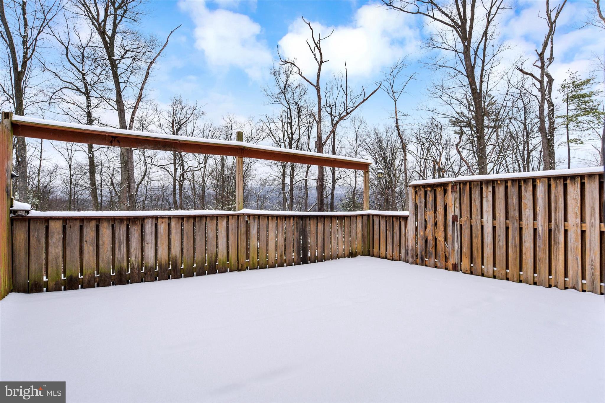 1336 Piketown Road Harrisburg, PA 17112 - Photo 23 of 29 a view of balcony with trees