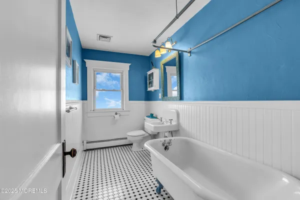 $2,500 | 39 East End Avenue, Avon-by-the-Sea, NJ 07717