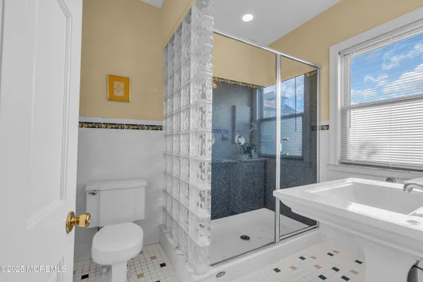 $2,500 | 39 East End Avenue, Avon-by-the-Sea, NJ 07717