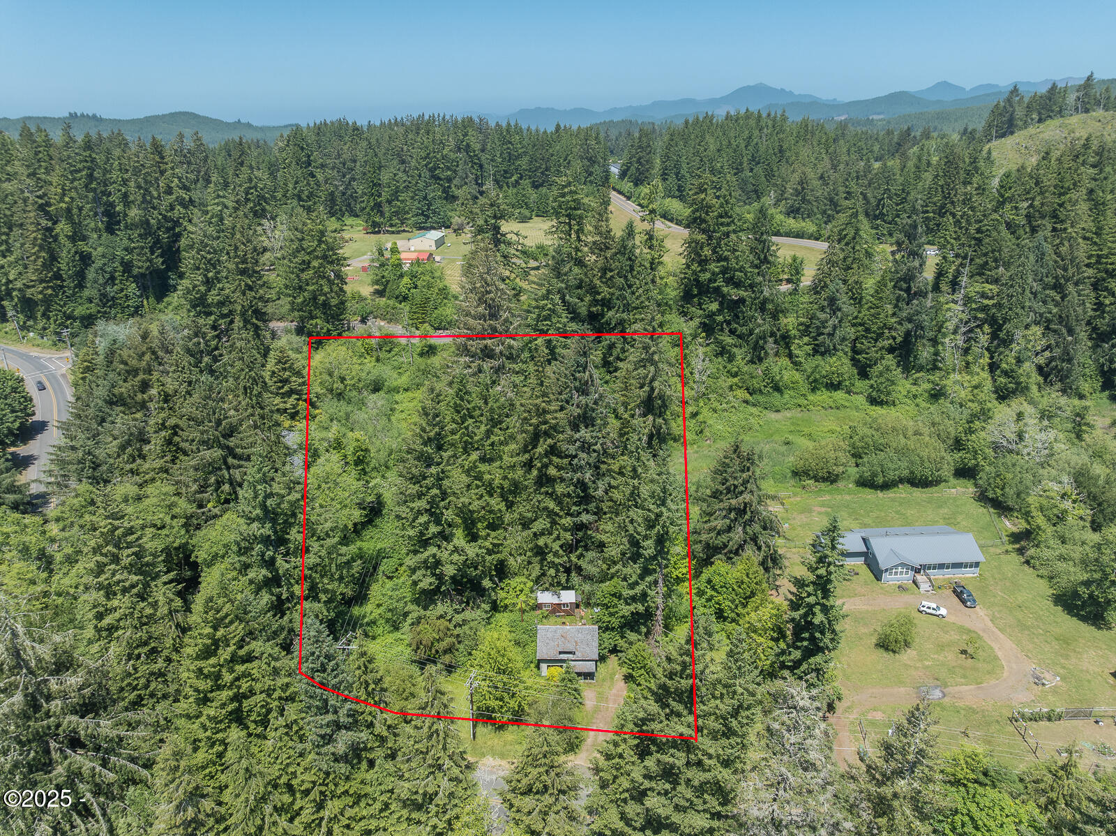 621 Logsden Road Siletz, OR 97380 - Photo 14 of 18 -10