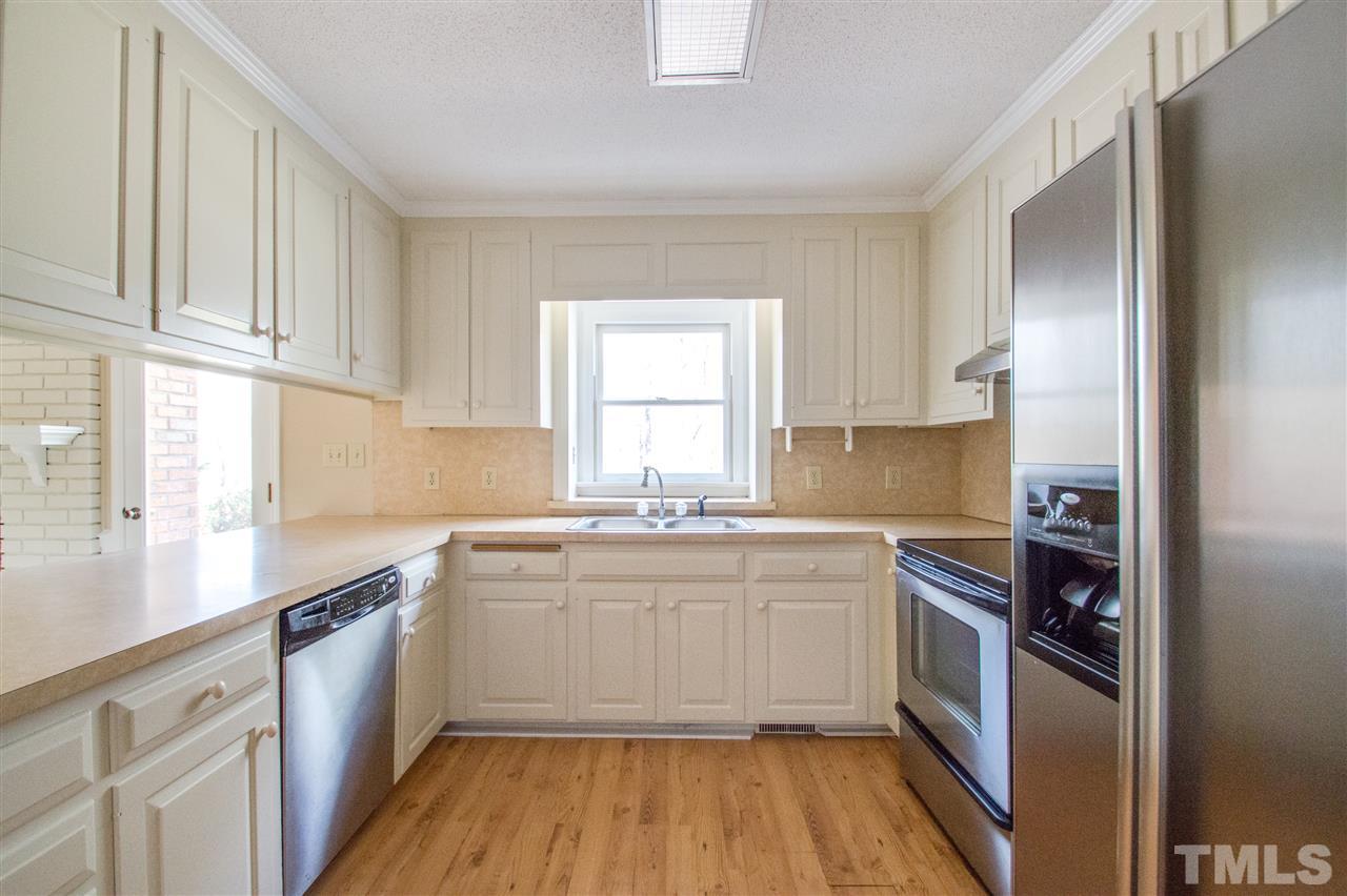 6713 Battle Bridge Road Raleigh, NC 27610 - Photo 8 of 25