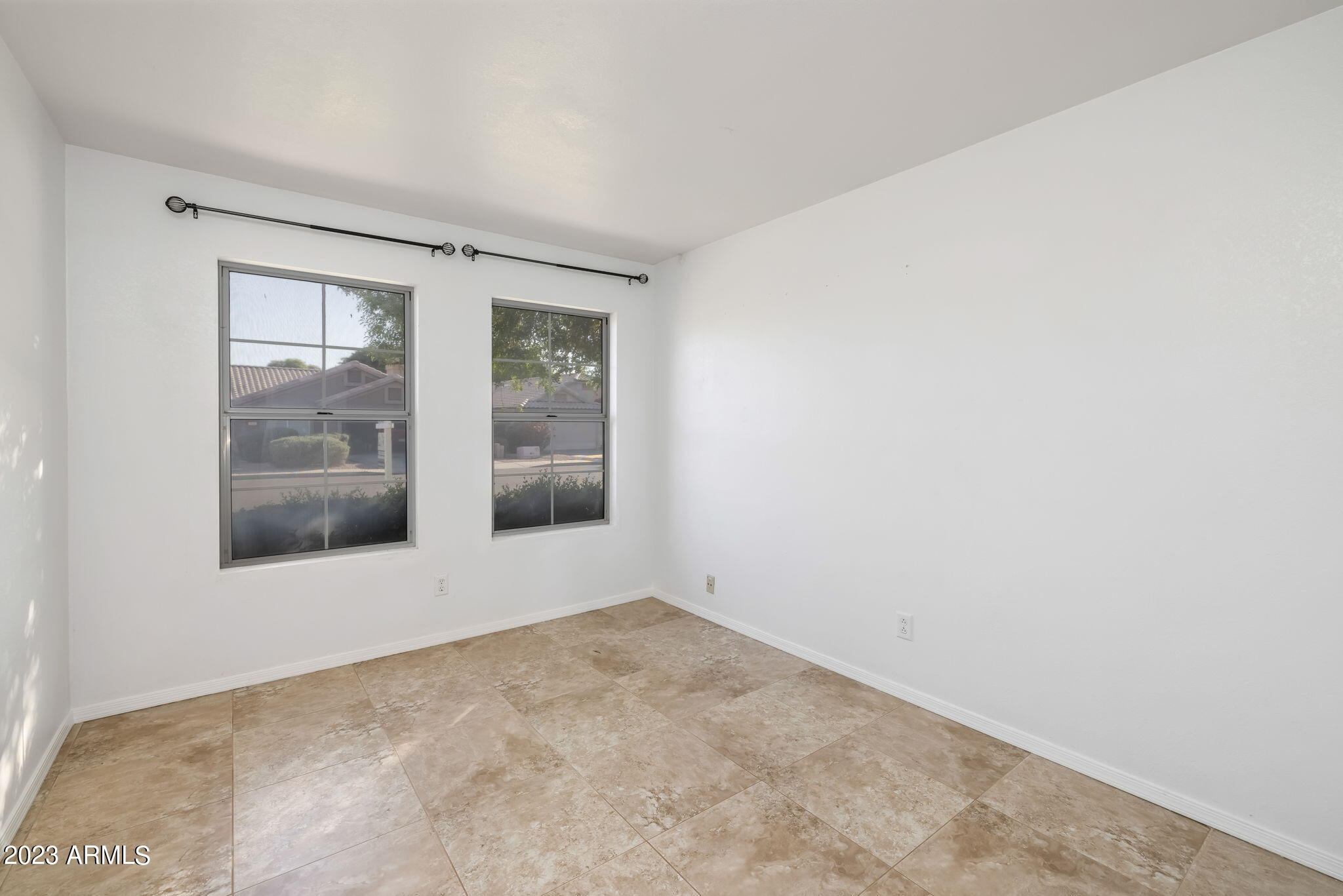 910 West Silver Creek Road Gilbert, AZ 85233 - Photo 13 of 23 Bed 2