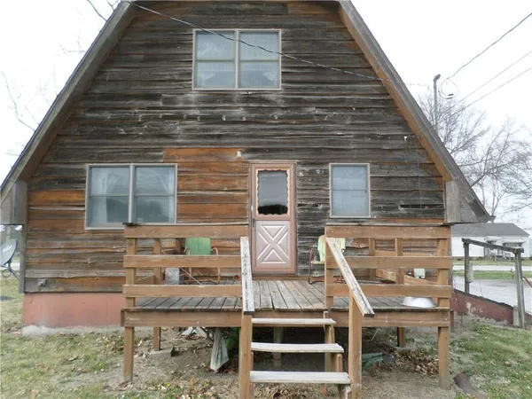 $49,500 | 200 South 1st Street, Lancaster, KS 66041