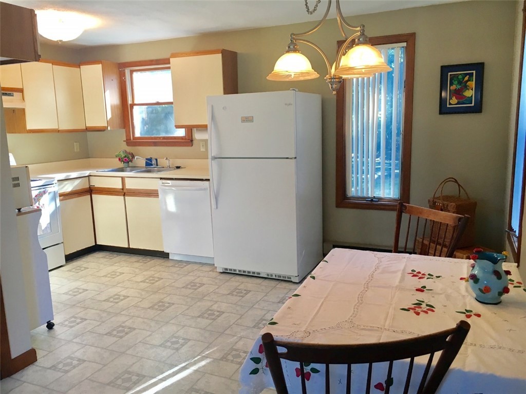 61 Ridgewood Road Charlestown, RI 02813 - Photo 6 of 24 Gallery Image 6
