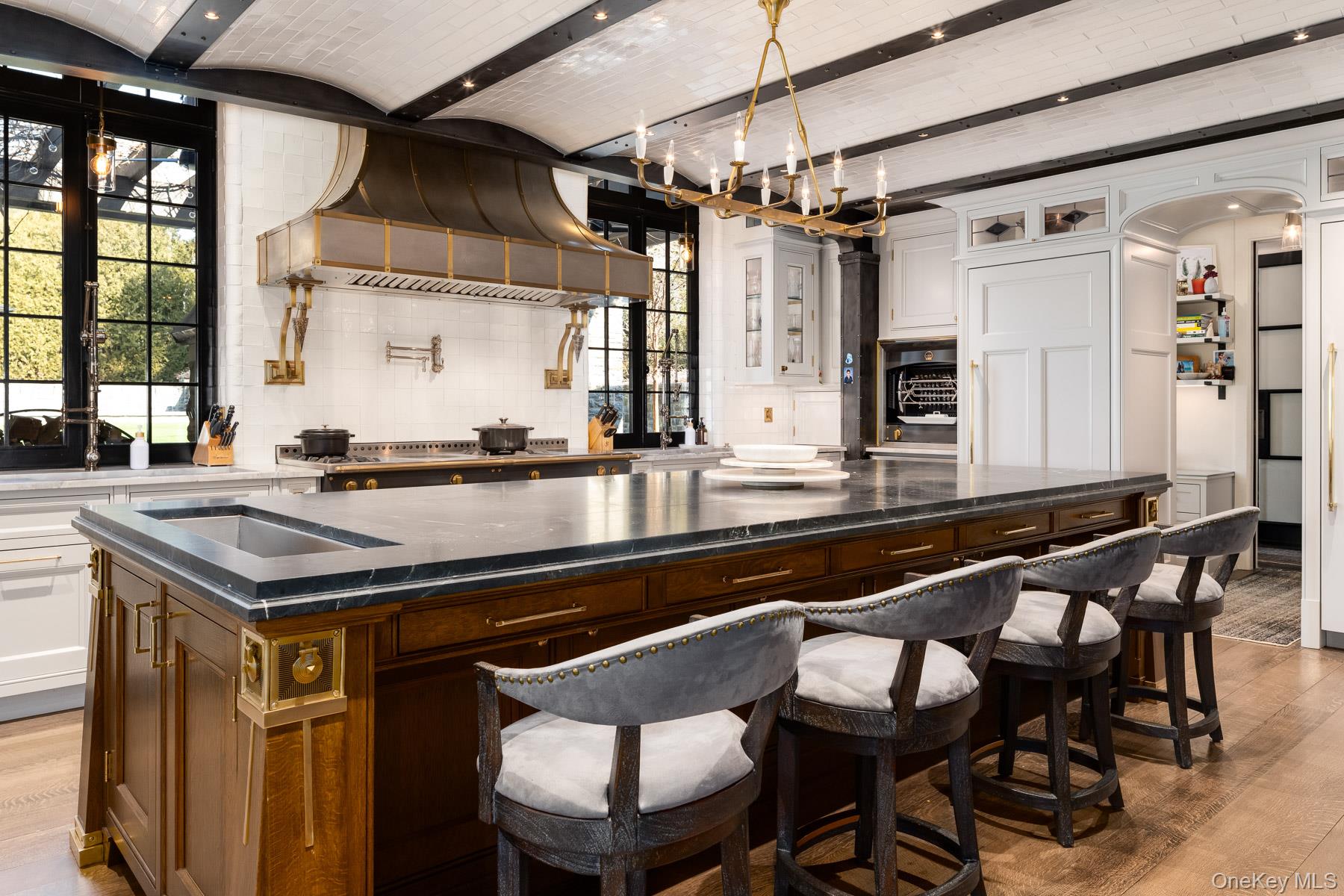 47 Masterton Road Bronxville, NY 10708 - Photo 16 of 33