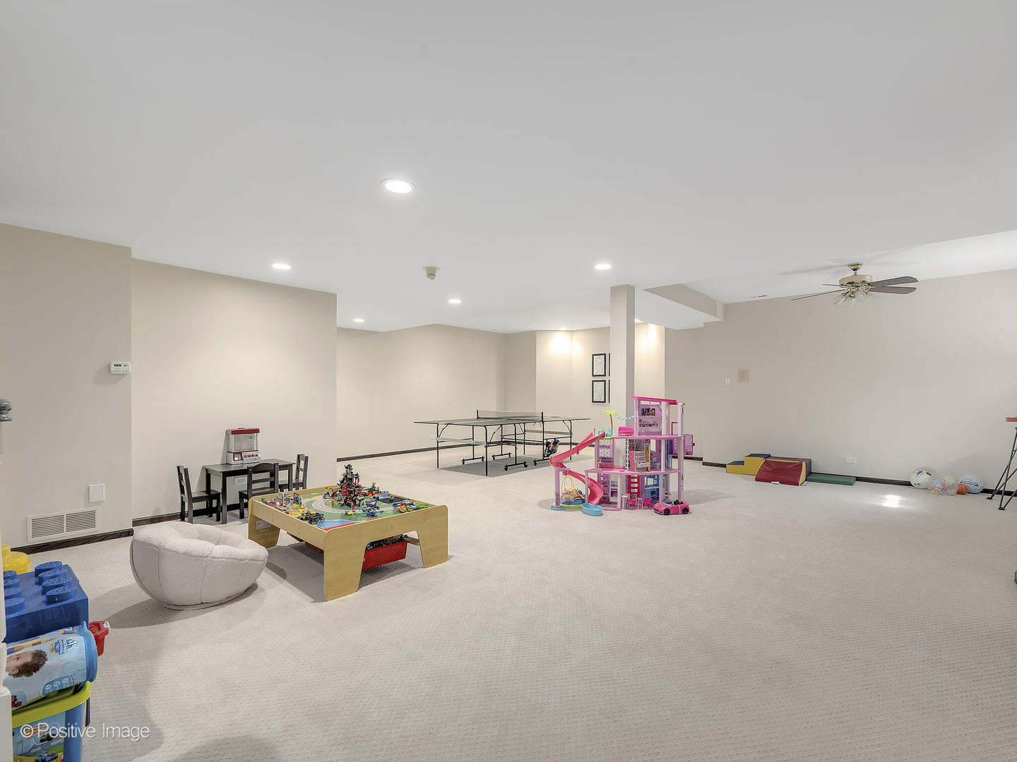 8151 Lake Ridge Drive Burr Ridge, IL 60527 - Photo 31 of 46 a very nice looking room with a gym equipment