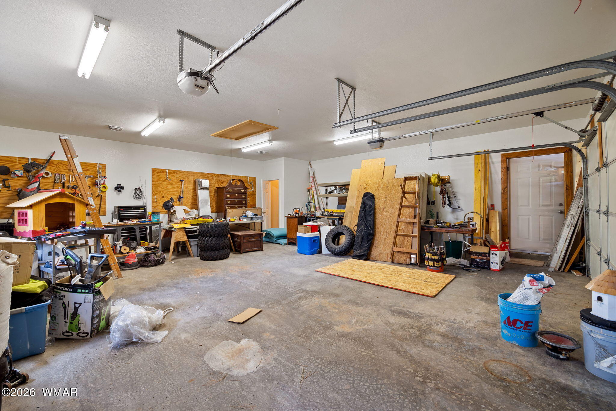 2924 Pine Rim Road Overgaard, AZ 85933 - Photo 28 of 43 a view of a room with gym equipment