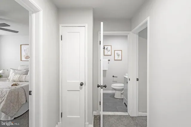 a bathroom with a toilet