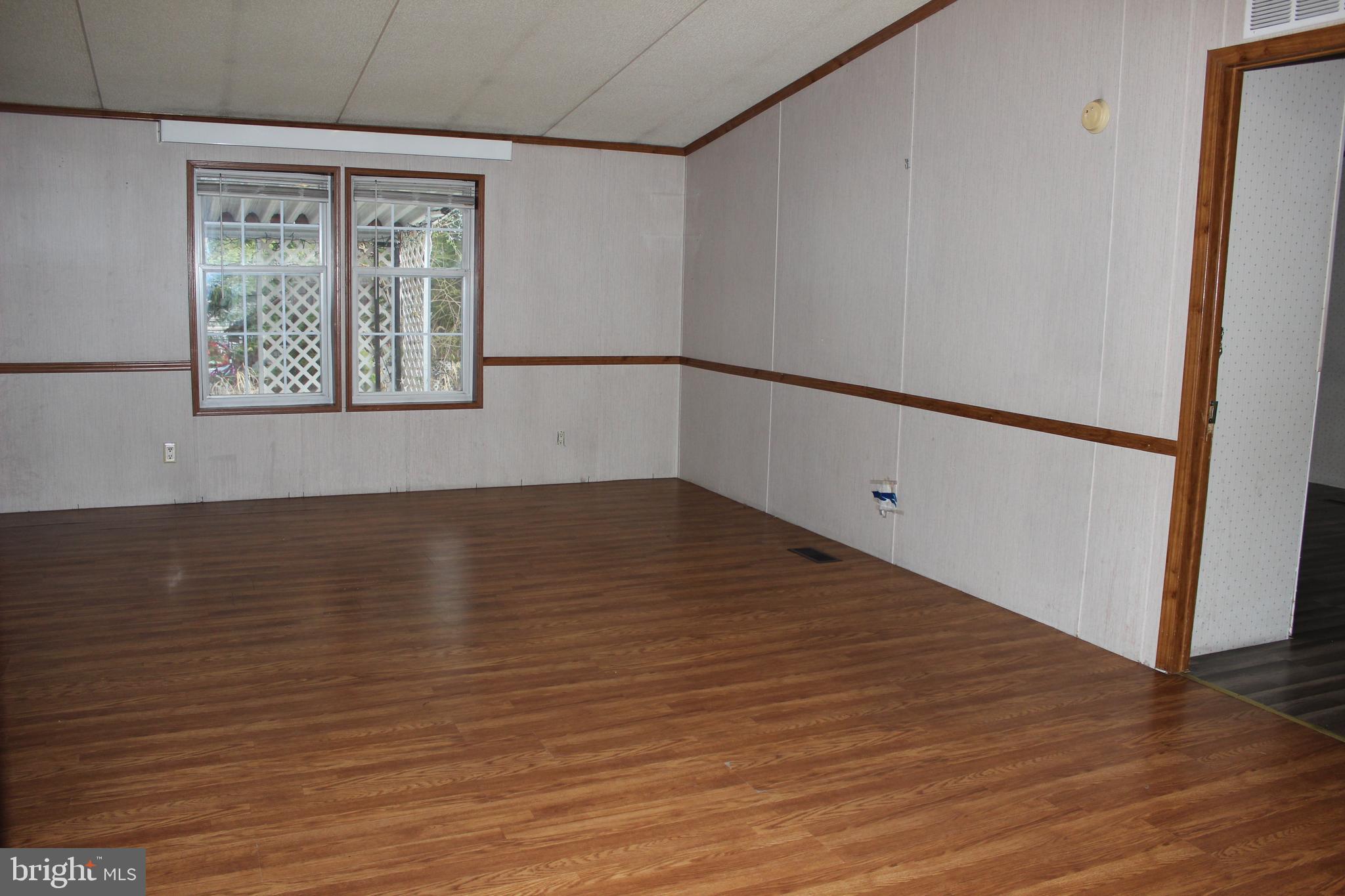 90 Knight Road, Unit 48 Gettysburg, PA 17325 - Photo 4 of 23 Living Room