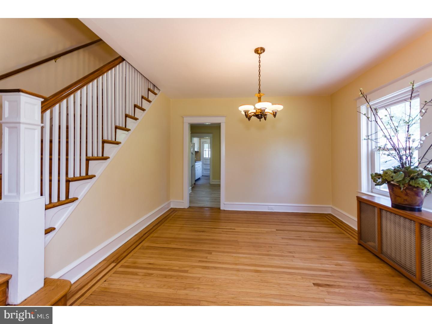311 East County Line Road Ardmore, PA 19003 - Photo 3 of 21 Living Room