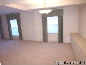 90 Pebble Beach Drive Springfield, IL 62704 - Photo 4 of 12 Gallery Image 4