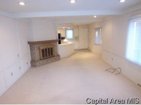 90 Pebble Beach Drive Springfield, IL 62704 - Photo 5 of 12 Gallery Image 5