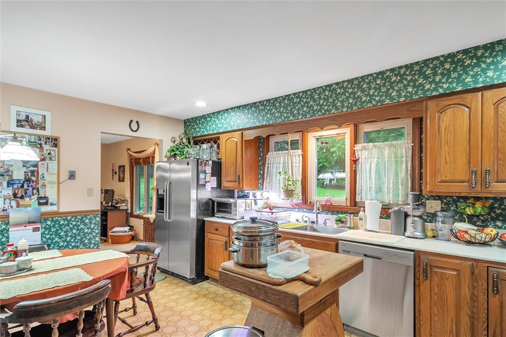 565 Harmony Road Pittsburgh, PA 15237 - Photo 13 of 25 Gallery Image 13