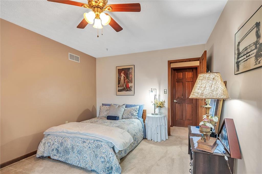 565 Harmony Road Pittsburgh, PA 15237 - Photo 20 of 25 Gallery Image 20