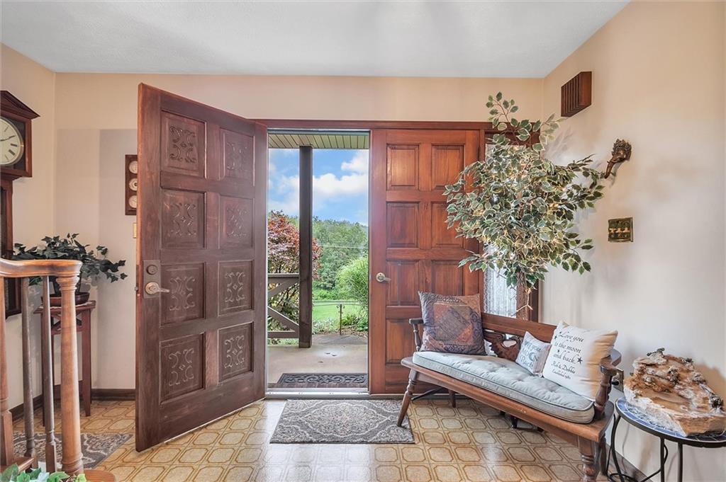 565 Harmony Road Pittsburgh, PA 15237 - Photo 6 of 25 Gallery Image 6