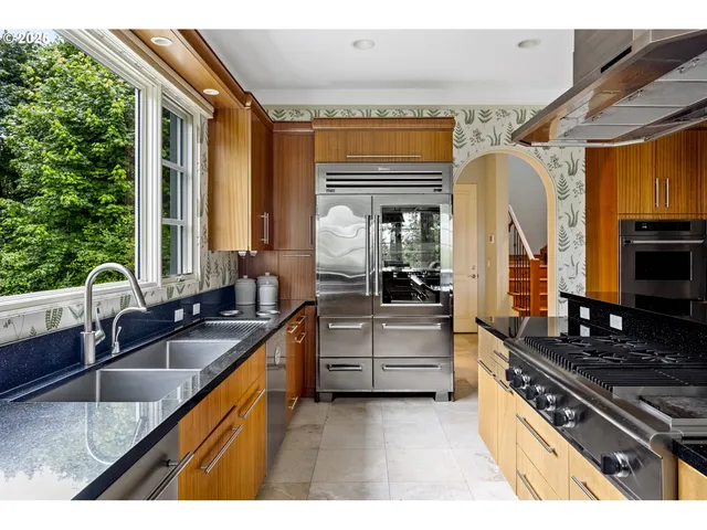 $2,695,000 | 7910 Northwest Gales Ridge Lane, Portland, OR 97229