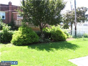 9943 Woodfern Road Philadelphia, PA 19115 - Photo 12 of 12 Exterior Back