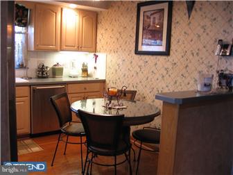 9943 Woodfern Road Philadelphia, PA 19115 - Photo 6 of 12 Kitchen