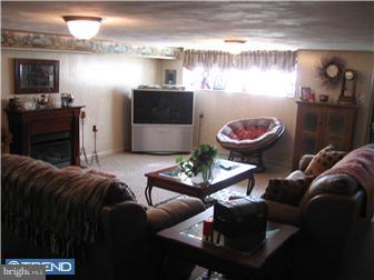 9943 Woodfern Road Philadelphia, PA 19115 - Photo 7 of 12 Basement - Finished