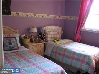 9943 Woodfern Road Philadelphia, PA 19115 - Photo 10 of 12 Bedroom 3