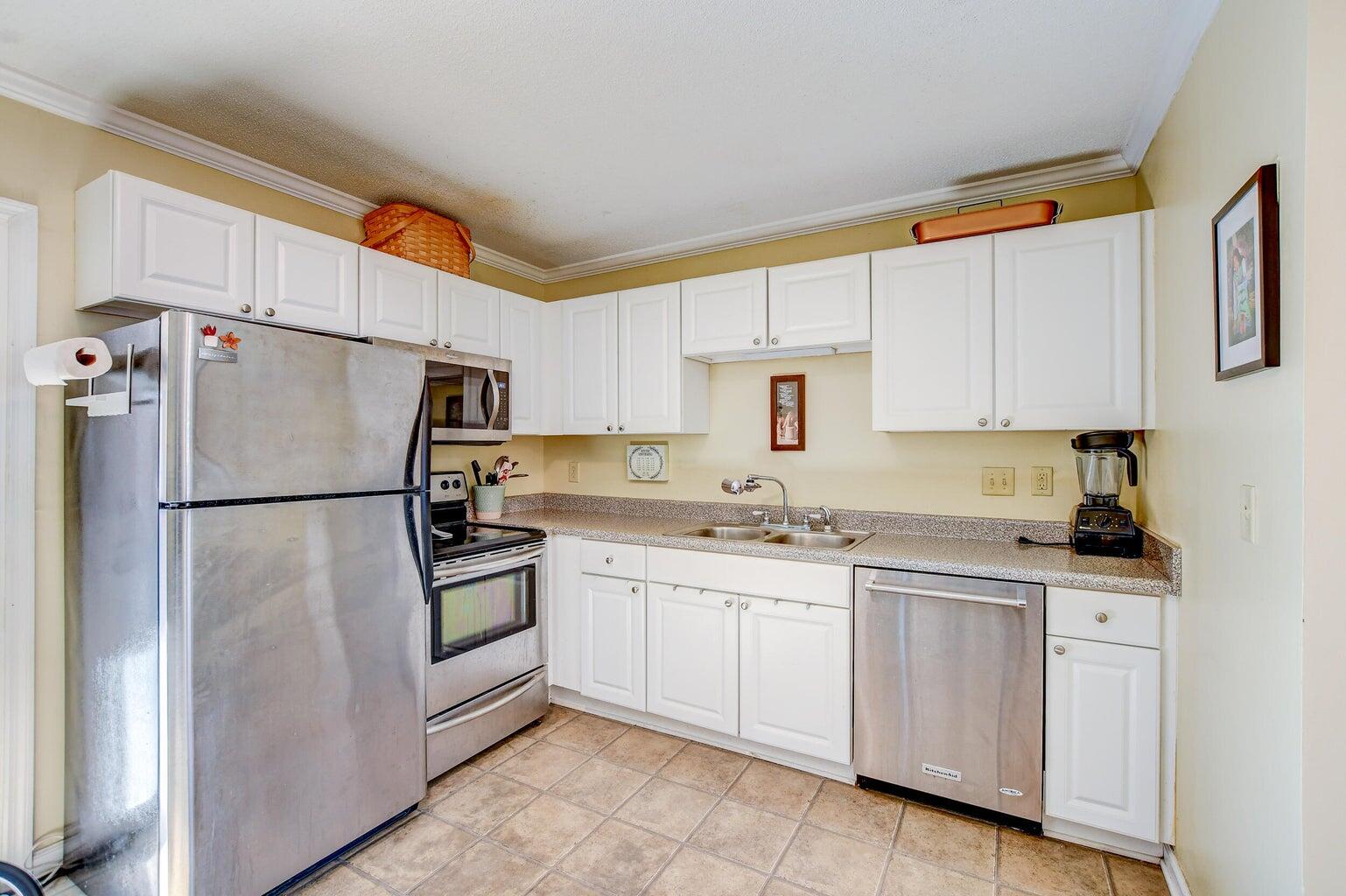 1806 Mepkin Road, Unit 1005/A5 Charleston, SC 29407 - Photo 6 of 22 Kitchen