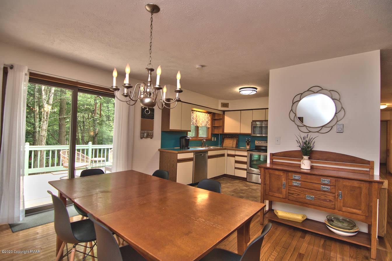 204 Leo Road Bartonsville, PA 18321 - Photo 12 of 43 Dining Room