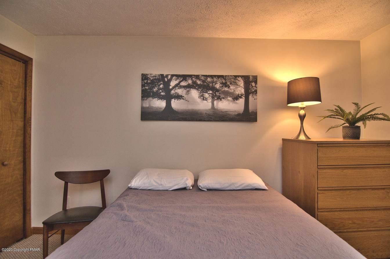 204 Leo Road Bartonsville, PA 18321 - Photo 27 of 43 Bedroom 2