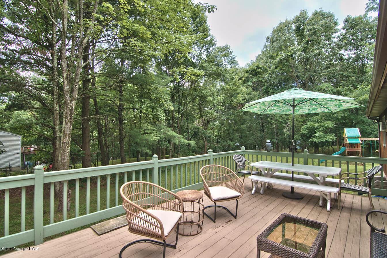 204 Leo Road Bartonsville, PA 18321 - Photo 34 of 43 Spacious Deck