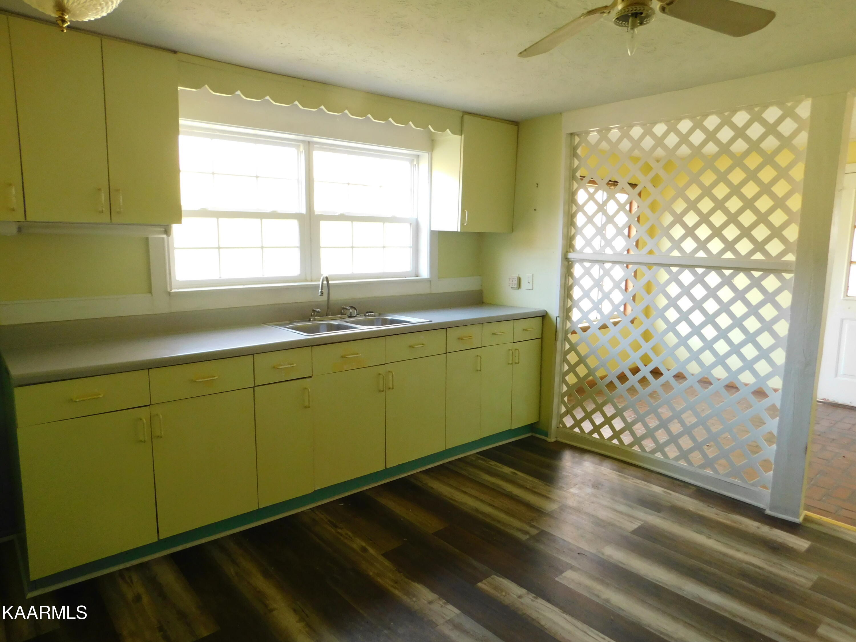 1374 Caylor Road Ewing, VA 24248 - Photo 27 of 45 DSCN6645