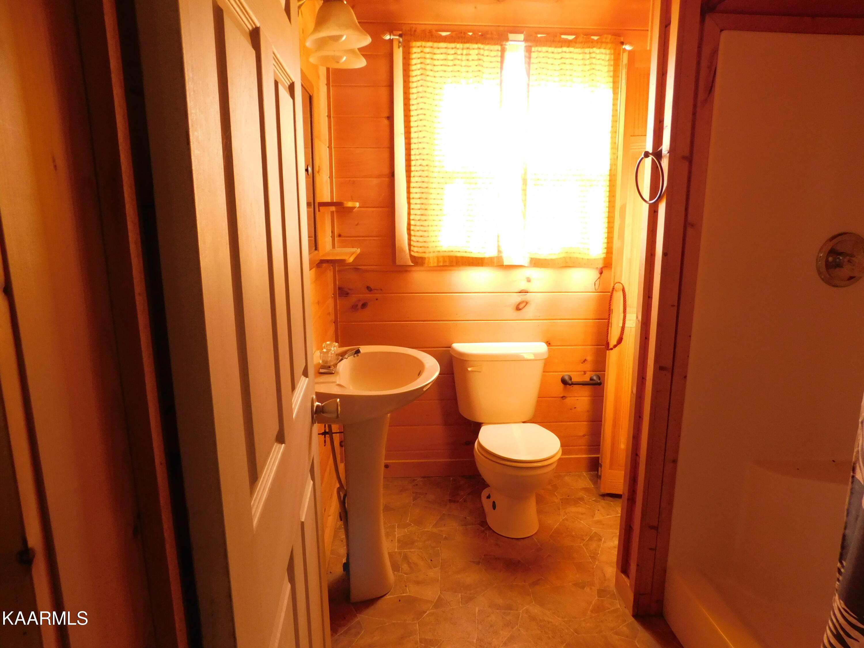1374 Caylor Road Ewing, VA 24248 - Photo 30 of 45 DSCN6659