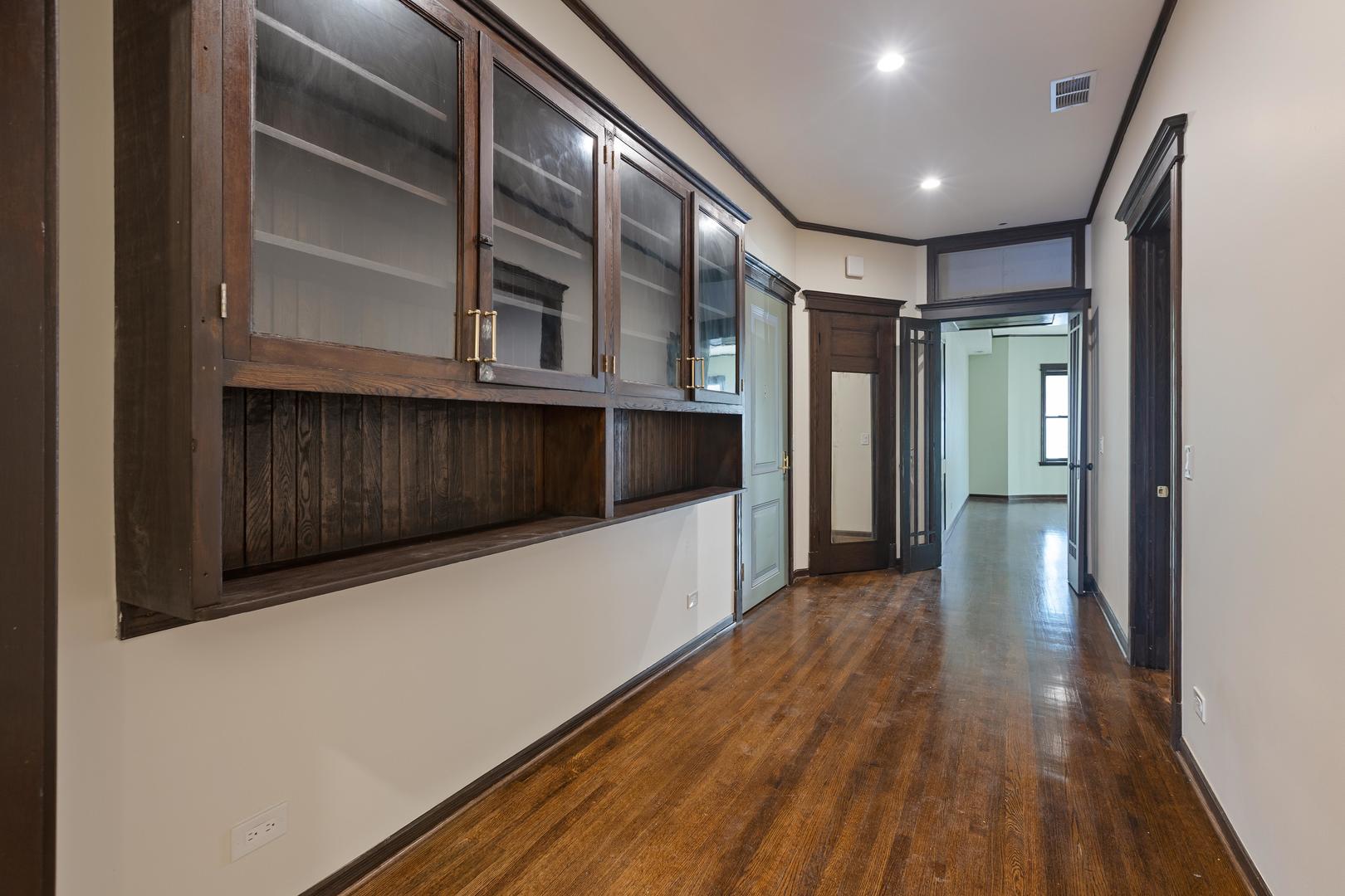 442 East 48th Street, Unit 1E Chicago, IL 60615 - Photo 11 of 31