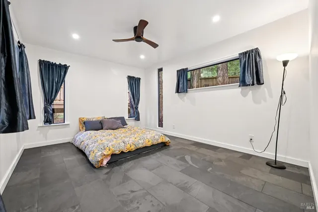 $599,000 | 16190 Fern Way, Guerneville, CA 95446