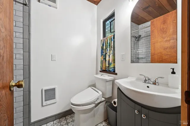 $599,000 | 16190 Fern Way, Guerneville, CA 95446