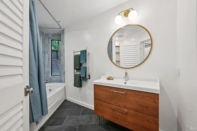 $599,000 | 16190 Fern Way, Guerneville, CA 95446