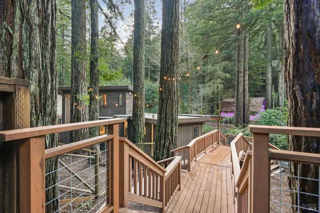 $599,000 | 16190 Fern Way, Guerneville, CA 95446
