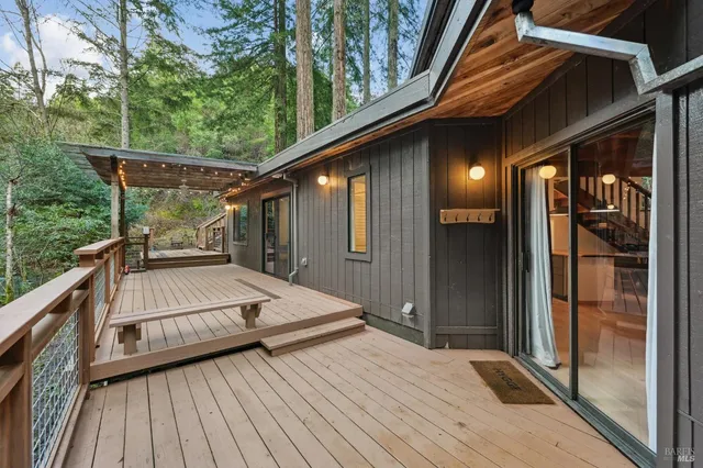 $599,000 | 16190 Fern Way, Guerneville, CA 95446