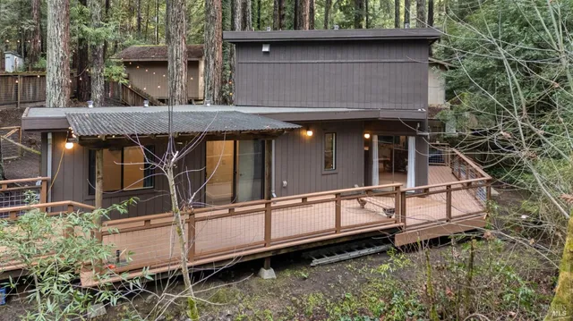 $599,000 | 16190 Fern Way, Guerneville, CA 95446