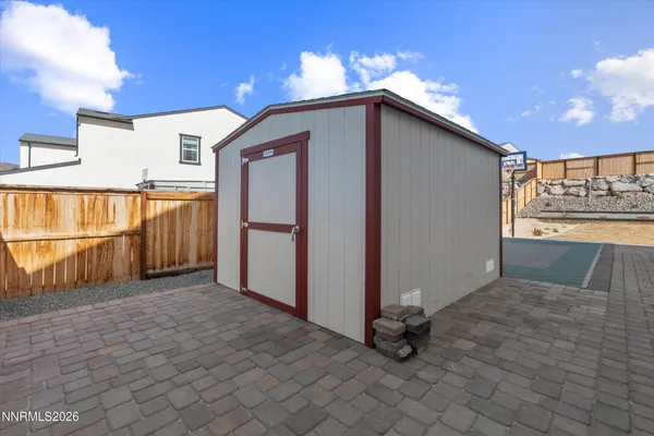 $899,990 | 325 South Pah Rah Rdg Drive, Sparks, NV 89441