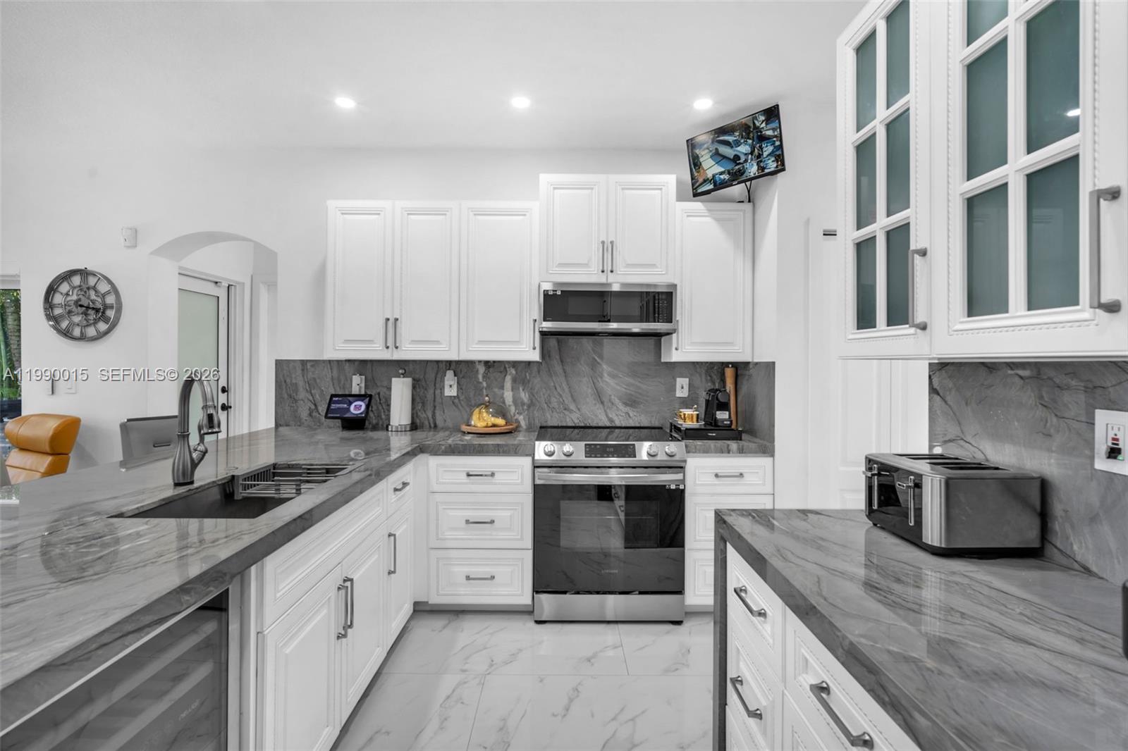 15965 Southwest 98th Street Miami, FL 33196 - Photo 17 of 53