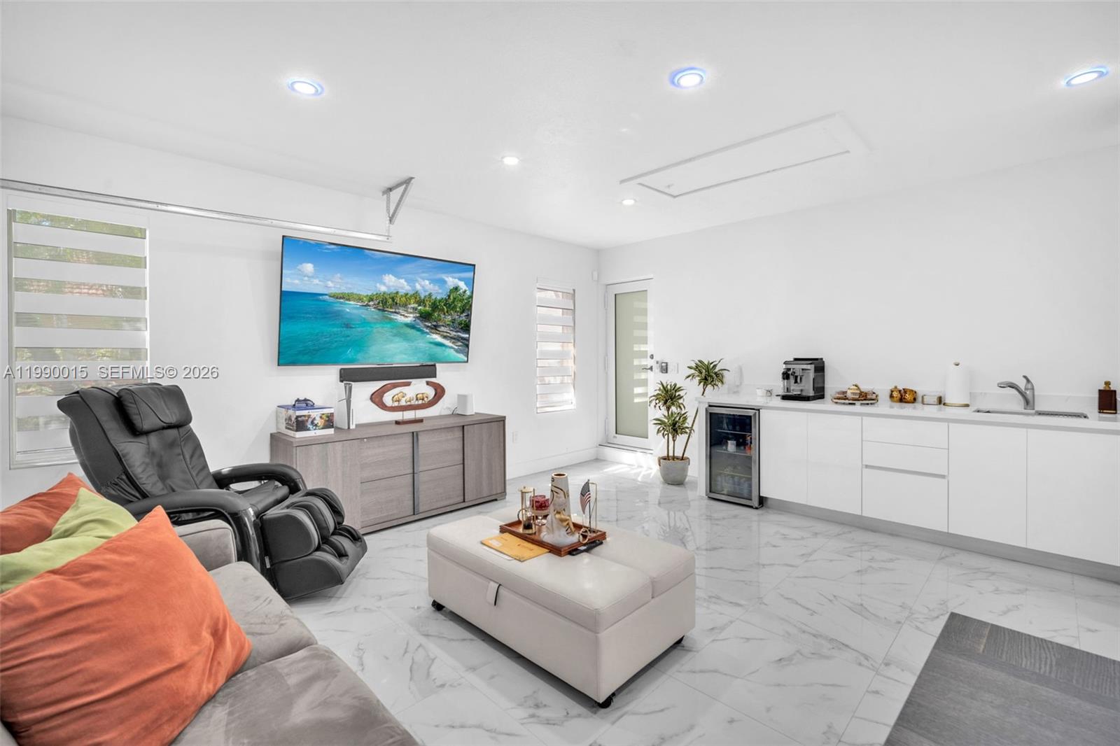 15965 Southwest 98th Street Miami, FL 33196 - Photo 22 of 53 Flex room, can also be used as office, media, exercise room