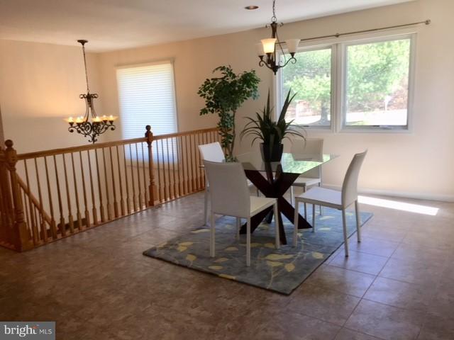 20824 Bell Bluff Road Gaithersburg, MD 20882 - Photo 5 of 29 Dining Room