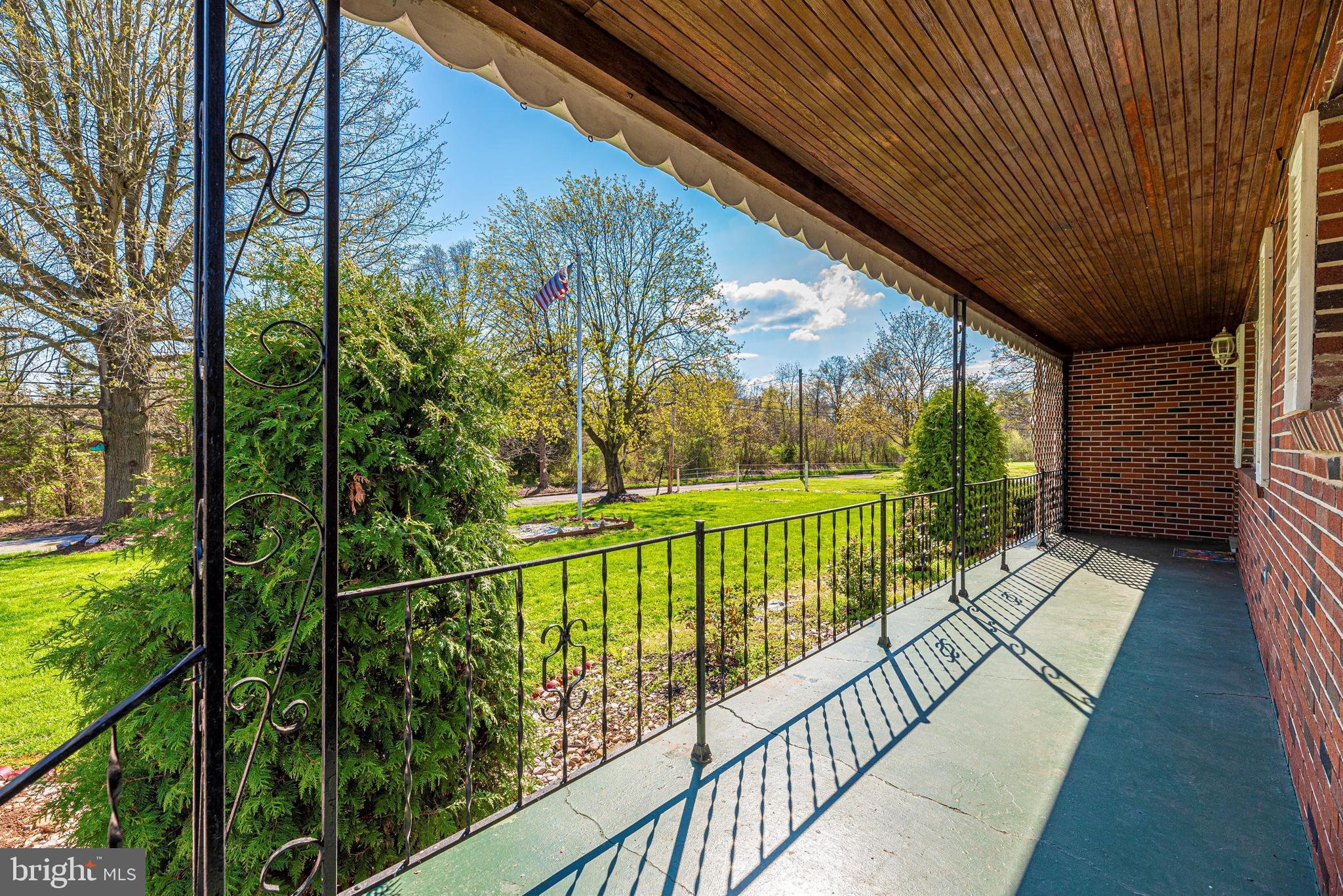9250 Rocky Ridge Road Rocky Ridge, MD 21778 - Photo 2 of 67 a view of balcony with yard