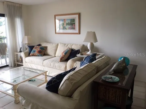 $6,500 | 1001 Benjamin Franklin Drive, Unit 505, Sarasota, FL 34236