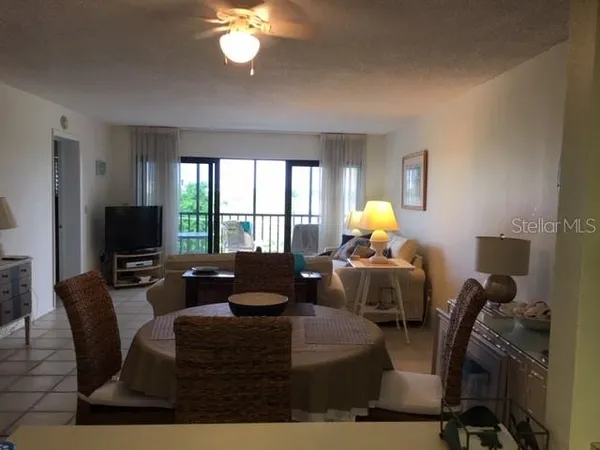 $6,500 | 1001 Benjamin Franklin Drive, Unit 505, Sarasota, FL 34236
