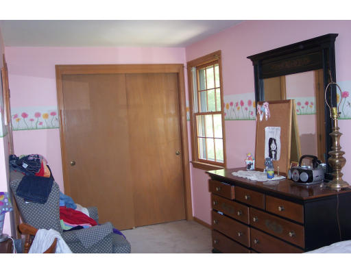142 Larson Road Stoughton, MA 02072 - Photo 9 of 18 Gallery Image 9
